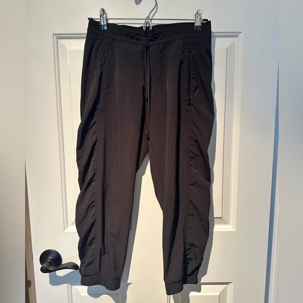 Athleta Black Drawstring Capri Joggers. Size 2